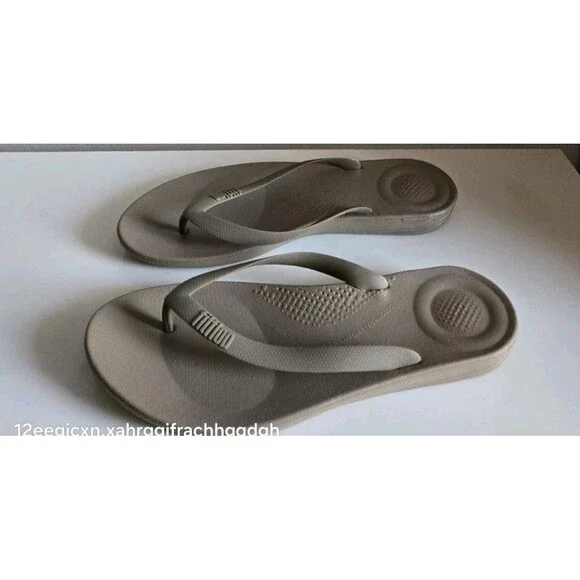 FitFlop Iqushion Mens Timberwolf Beige Ergonomic Rubber Slip On Sandal Size 12 - Picture 3 of 6